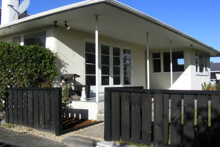 Photo of property in 2/14 Tamatea Road, Taupo, 3330