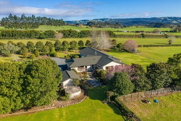 Photo of property in 403 Te Ahu Ahu Road, Waimate North, Kaikohe, 0472