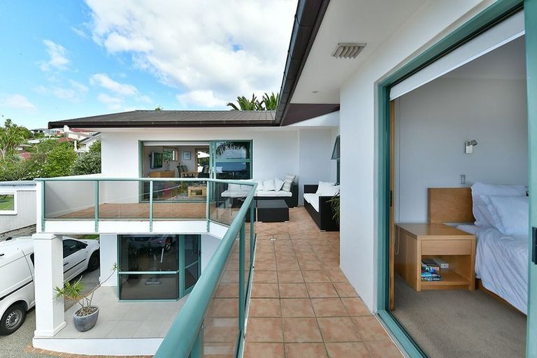 Photo of property in 21 Beach Road, Manly, Whangaparaoa, 0930