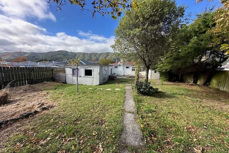 Photo of property in 49 Westminster Road, Wainuiomata, Lower Hutt, 5014