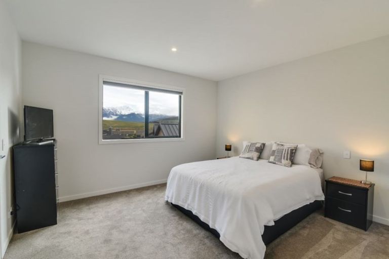 Photo of property in 39 Rannoch Drive, Jacks Point, Queenstown, 9371