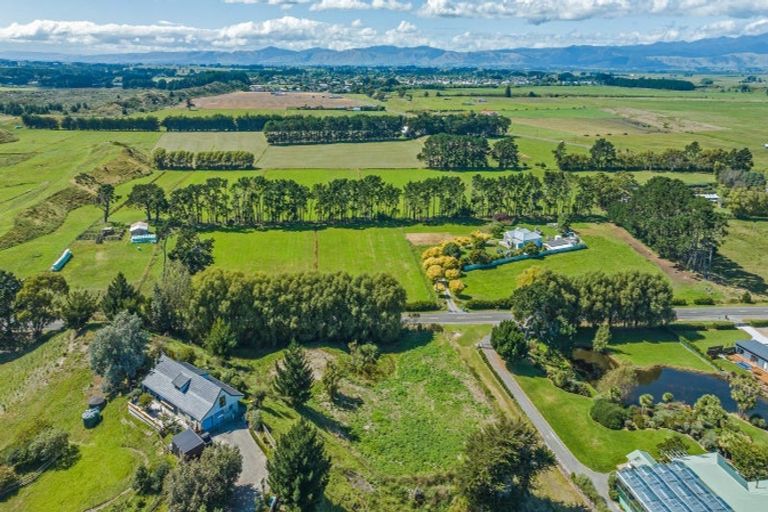 Photo of property in 35 Wylie Road, Foxton Beach, Foxton, 4891