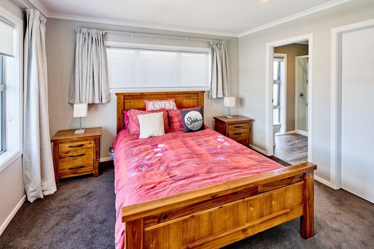 Photo of property in 42 Ruahine Street, Trentham, Upper Hutt, 5018