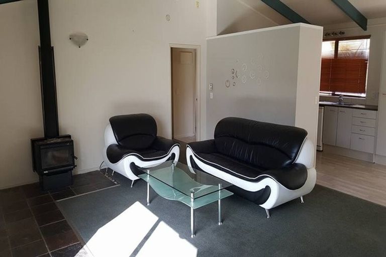 Photo of property in 774 East Coast Road, Oteha, Auckland, 0630