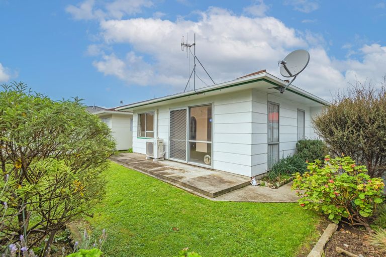 Photo of property in 101d Church Street, West End, Palmerston North, 4412