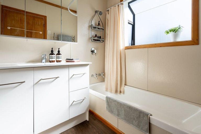 Photo of property in 21 Ventnor Street, Mornington, Dunedin, 9011