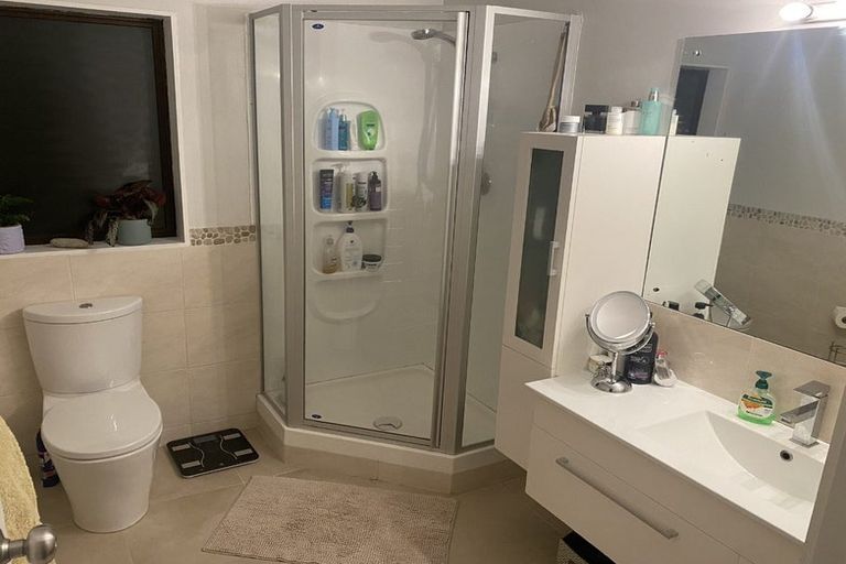 Photo of property in 14 Britannia Place, Half Moon Bay, Auckland, 2012