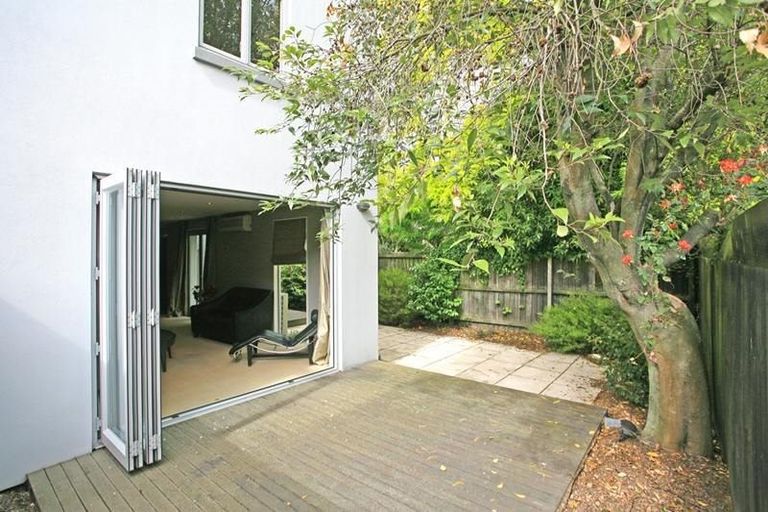 Photo of property in 20b Mayfair Street, Riccarton, Christchurch, 8011