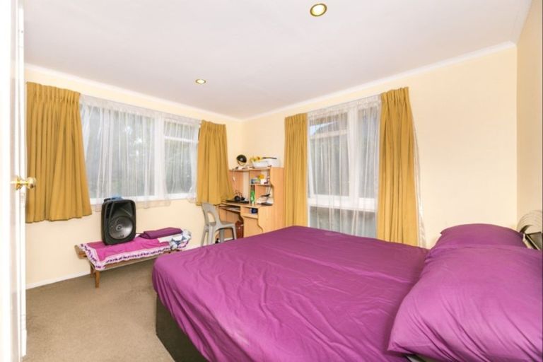 Photo of property in 61 Oreil Avenue, West Harbour, Auckland, 0618