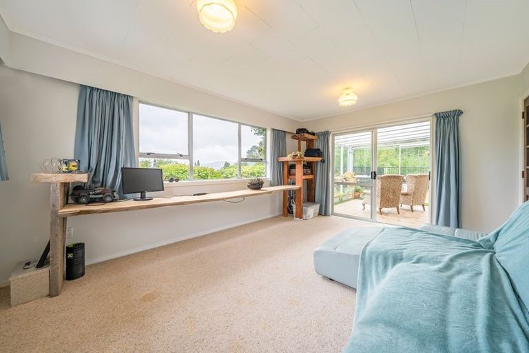 Photo of property in 489 Stokes Valley Road, Stokes Valley, Lower Hutt, 5019