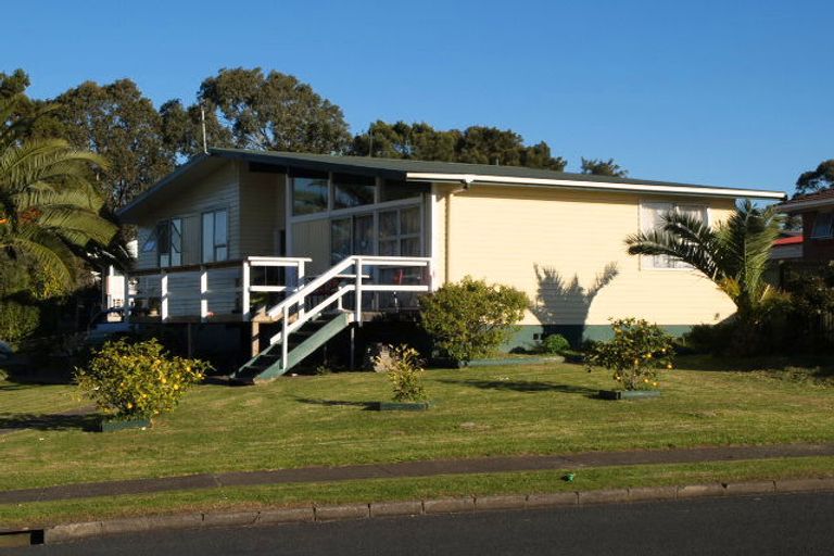 Photo of property in 33 Mckinstry Avenue, Mangere East, Auckland, 2024