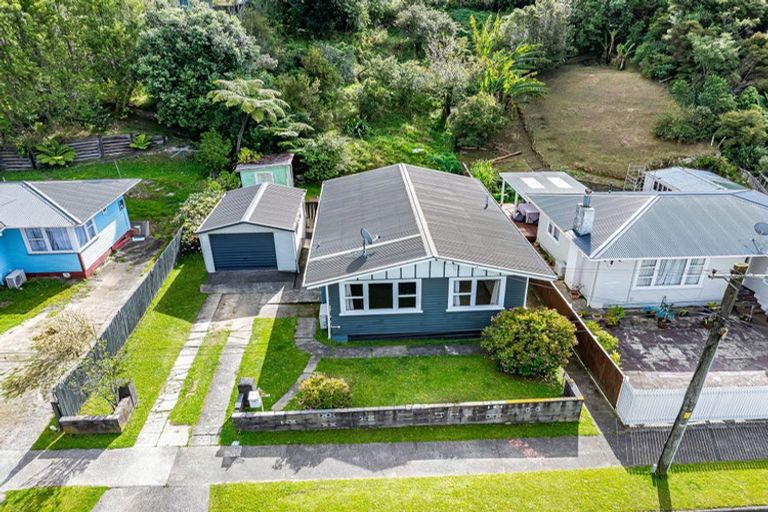 Photo of property in 171 Sievers Grove, Cannons Creek, Porirua, 5024