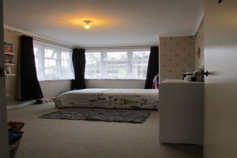 Photo of property in 33 Prouse Crescent, Naenae, Lower Hutt, 5011