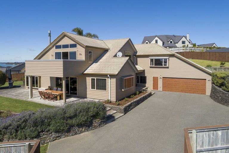 Photo of property in 86 Bert Wall Drive, Omokoroa, 3114