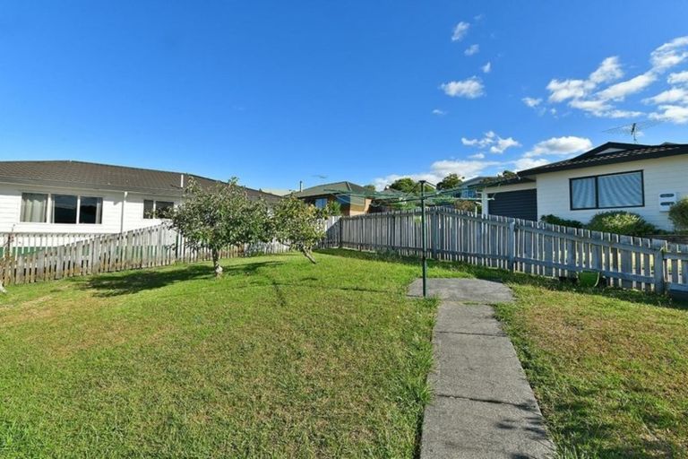 Photo of property in 38 Charlotte Street, Stanmore Bay, Whangaparaoa, 0932