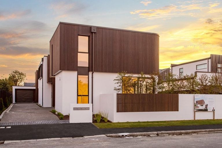 Photo of property in 2/37 Repton Street, Merivale, Christchurch, 8014