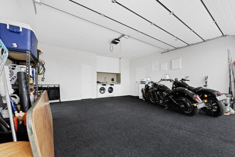 Photo of property in 12 Dolcetto Place, Pokeno, 2402