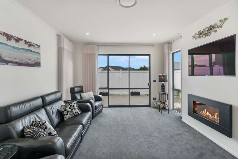 Photo of property in 3 Topping Place, Whitianga, 3510