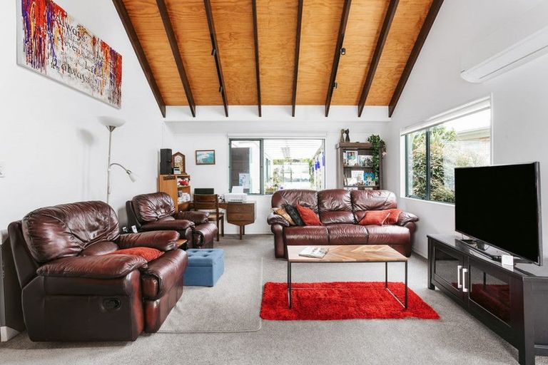 Photo of property in 96a Darraghs Road, Brookfield, Tauranga, 3110