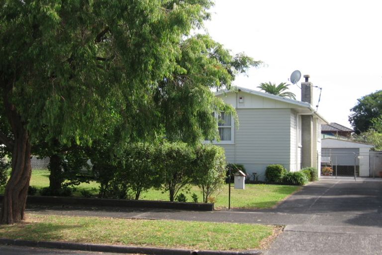 Photo of property in 5 Esmeralda Avenue, Avondale, Auckland, 1026