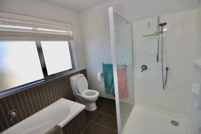 Photo of property in 19 Aquila Drive, Whitianga, 3510