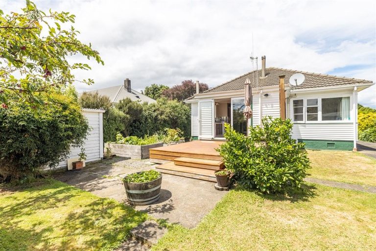 Photo of property in 61 Manson Street, Terrace End, Palmerston North, 4410