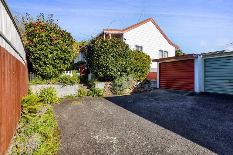 Photo of property in 2/19 Kenmore Street, Westown, New Plymouth, 4310