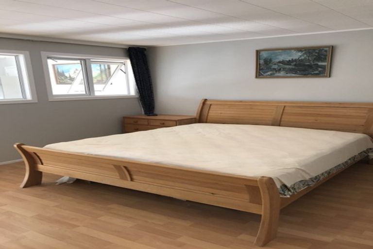 Photo of property in 9 Mayfair Crescent, Mairangi Bay, Auckland, 0630