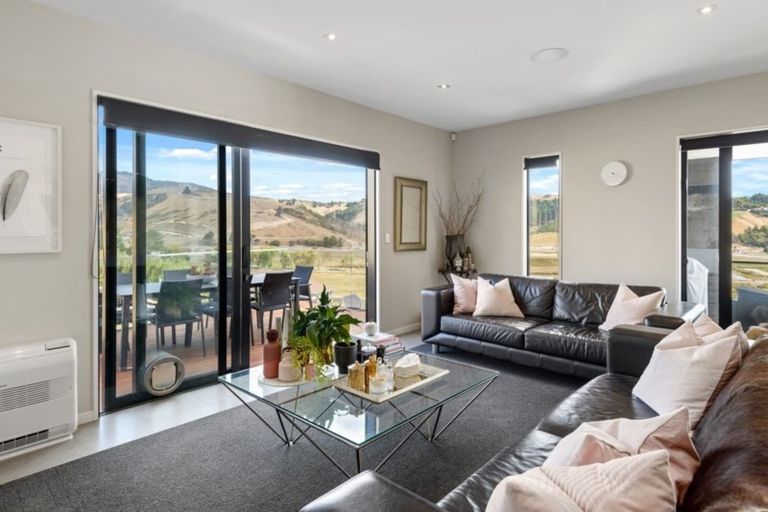 Photo of property in 3 Jahan Lane, Cashmere, Christchurch, 8022