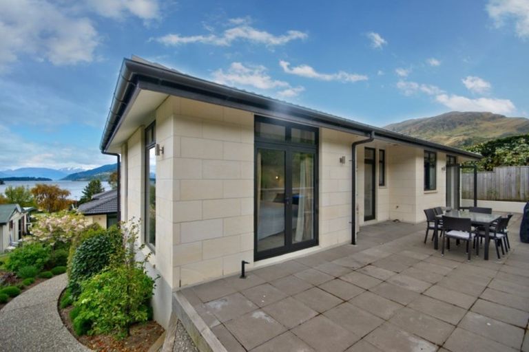 Photo of property in 38a Lake Avenue, Frankton, Queenstown, 9300