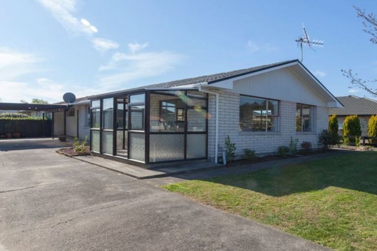 Photo of property in 2/21 Warrimoo Street, Paraparaumu, 5032