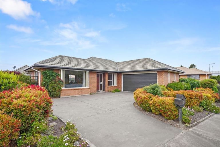 Photo of property in 16 Bella Rosa Drive, Hei Hei, Christchurch, 8042