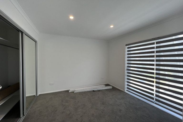 Photo of property in 56 Bayvista Drive, Karaka, Papakura, 2113