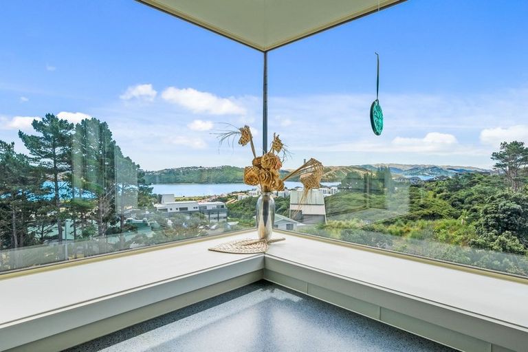 Photo of property in 38 Aspiring Terrace, Aotea, Porirua, 5024