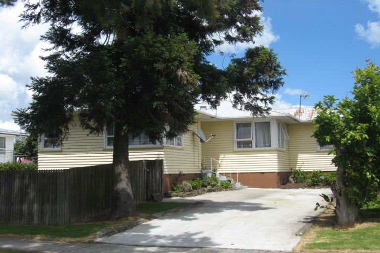 Photo of property in 11 Dagenham Street, Manurewa, Auckland, 2102