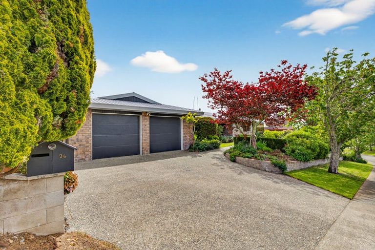 Photo of property in 24 Reeve Drive, Havelock North, 4130