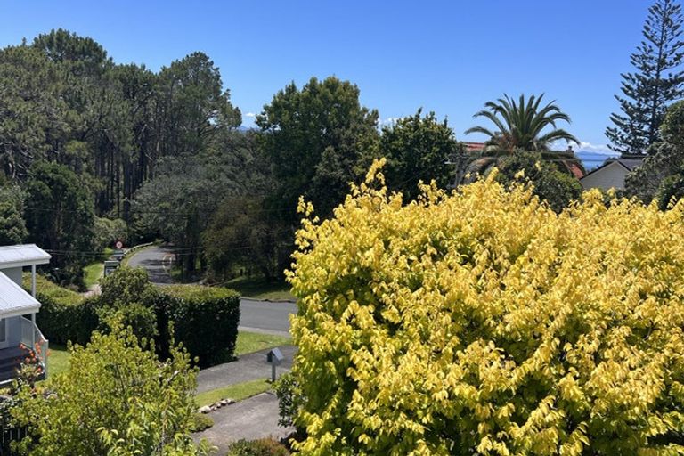 Photo of property in 4 Rae Road, Campbells Bay, Auckland, 0620