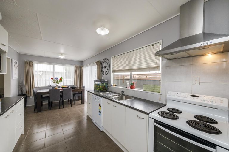 Photo of property in 8 Kaimanawa Street, Kelvin Grove, Palmerston North, 4414