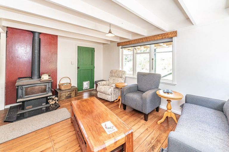 Photo of property in 21 Burtts Road, Durie Hill, Whanganui, 4500