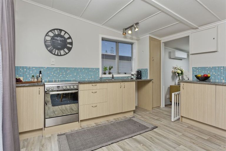 Photo of property in 973 Whangaparaoa Road, Tindalls Beach, Whangaparaoa, 0930