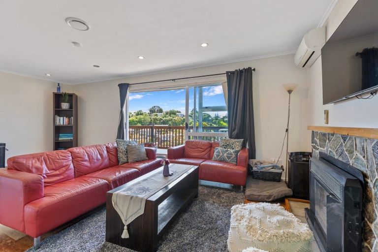 Photo of property in 7 Penrith Street, Westown, New Plymouth, 4310