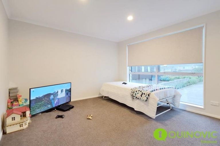 Photo of property in 52 Te Oneroa Way, Long Bay, Auckland, 0630