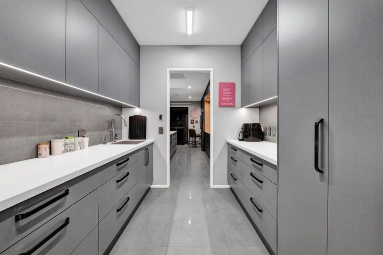 Photo of property in 129 Smart Road, Glen Avon, New Plymouth, 4372