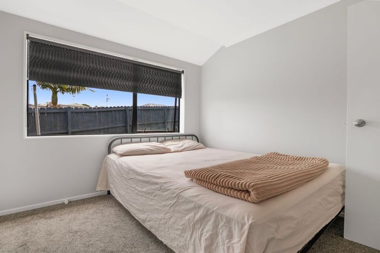 Photo of property in 11 Saralee Drive, Manurewa, Auckland, 2105