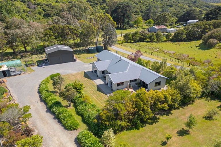Photo of property in 5523 Masterton Castlepoint Road, Tinui, Masterton, 5889
