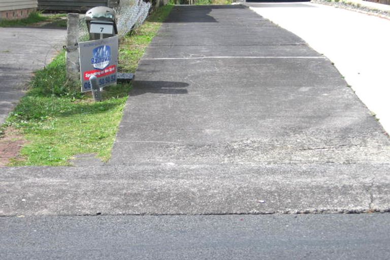 Photo of property in 7 Glendene Avenue, Glendene, Auckland, 0602