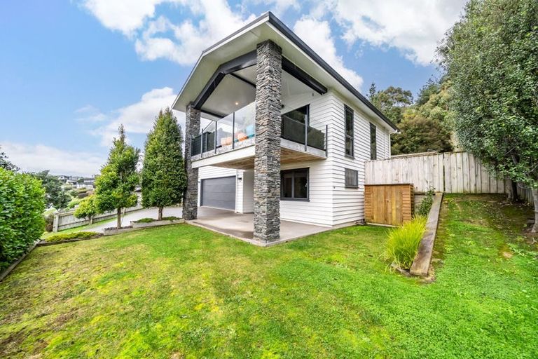 Photo of property in 15 Pacific View, Whitby, Porirua, 5024