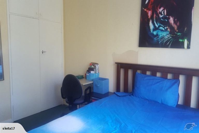 Photo of property in 26-26a Amundsen Grove, Stokes Valley, Lower Hutt, 5019