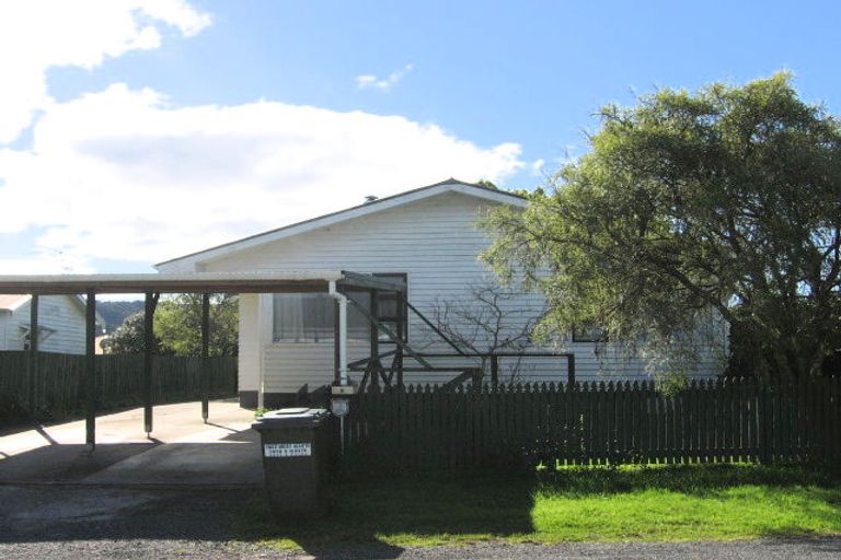 Photo of property in 6 Bowen Street, Kawakawa, 0210