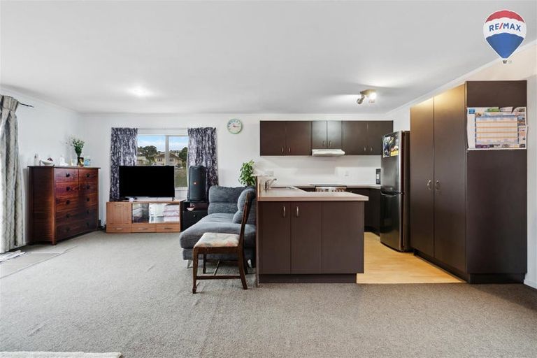 Photo of property in 20a Levant Street, Cannons Creek, Porirua, 5024